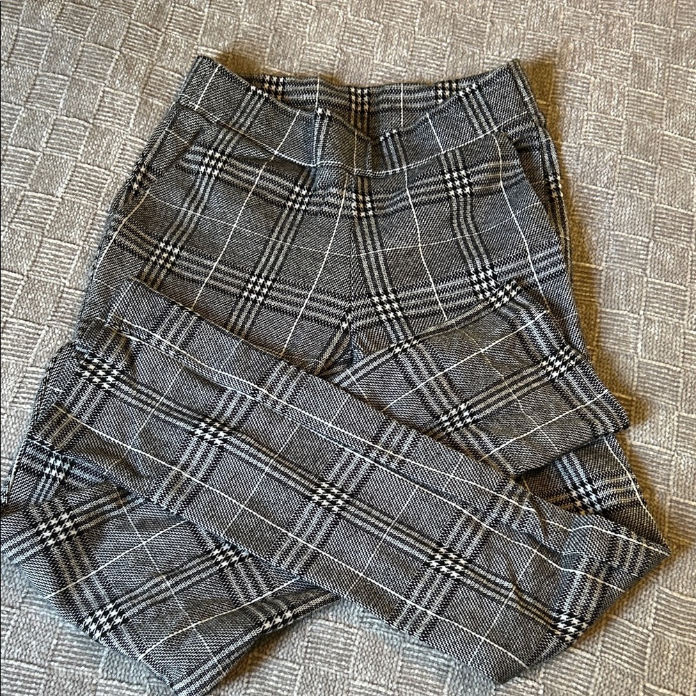 Women’s Gray Plaid Pants